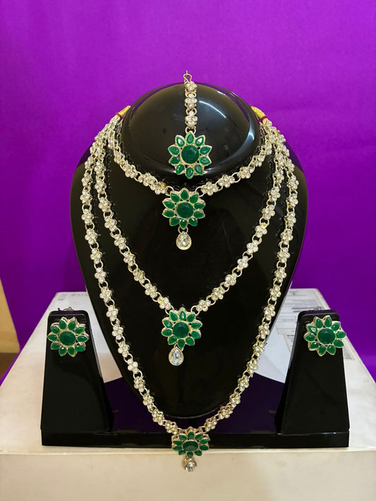 Green Kundan and Red Floral Jewelry Set for Women – Necklace, Earrings, Maang Tikka